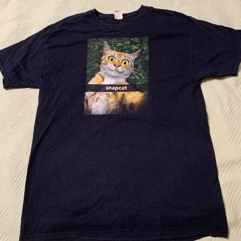"Snapcat" Cat Black Graphic Tee